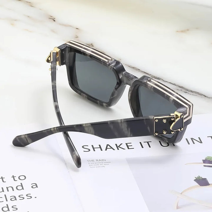 CALLISTO MARBLE SHADES